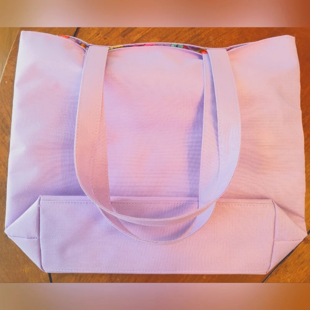Lavender Clinique reversible tote NWOT - Picture 8 of 8